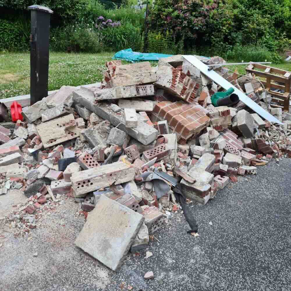 Builders waste removal in Leeds
